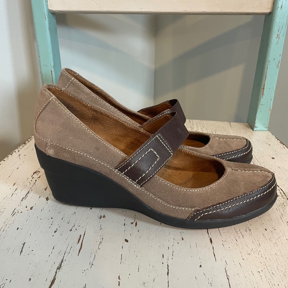 NaturalSoul By Naturalizer‎ Ivani Brown Suede Mary Jane Wedges Shoes Women's 9 M